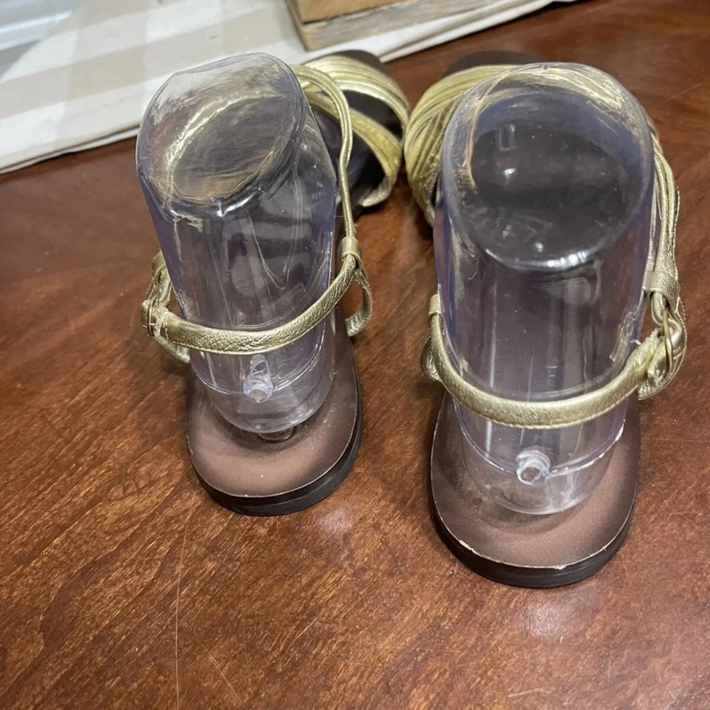 Cole Haan Sandals Metallic Gold - Picture 3 of 9
